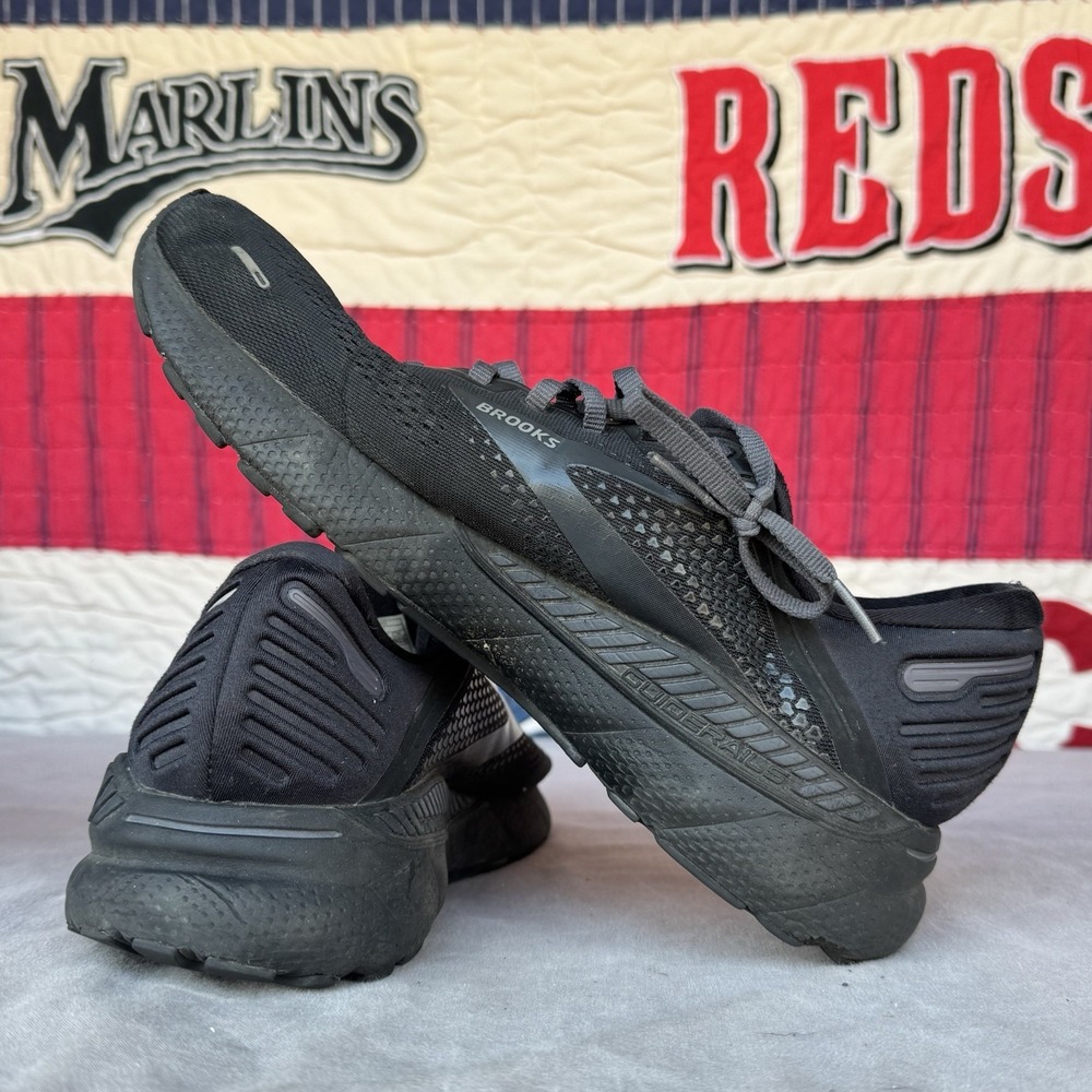 Size 11 - Brooks Adrenaline GTS 22 Men Shoes Sneakers Black Ebony 1103661D020‎ - Picture 10 of 11